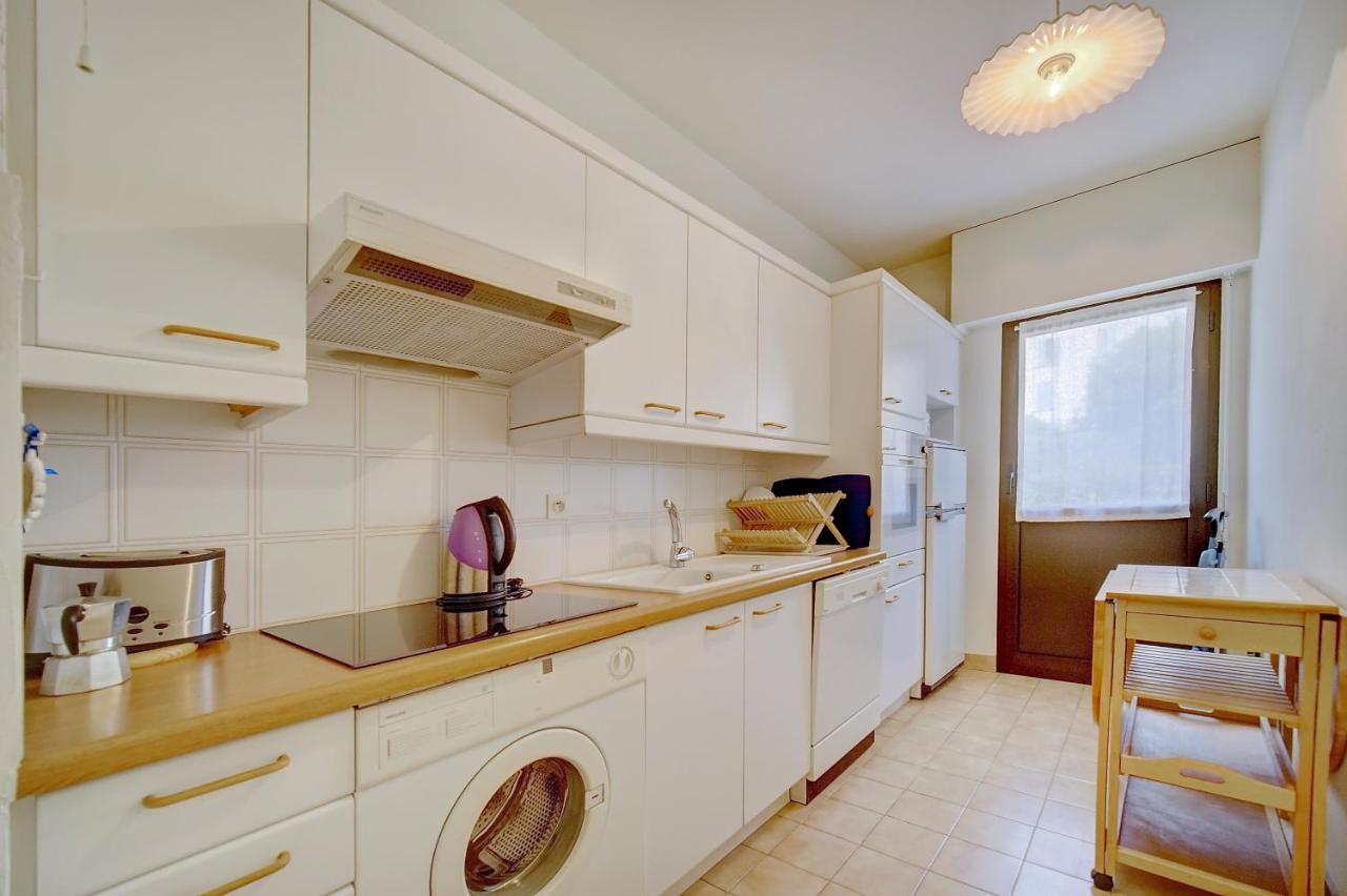 3 Bedrooms Center South Terrace
