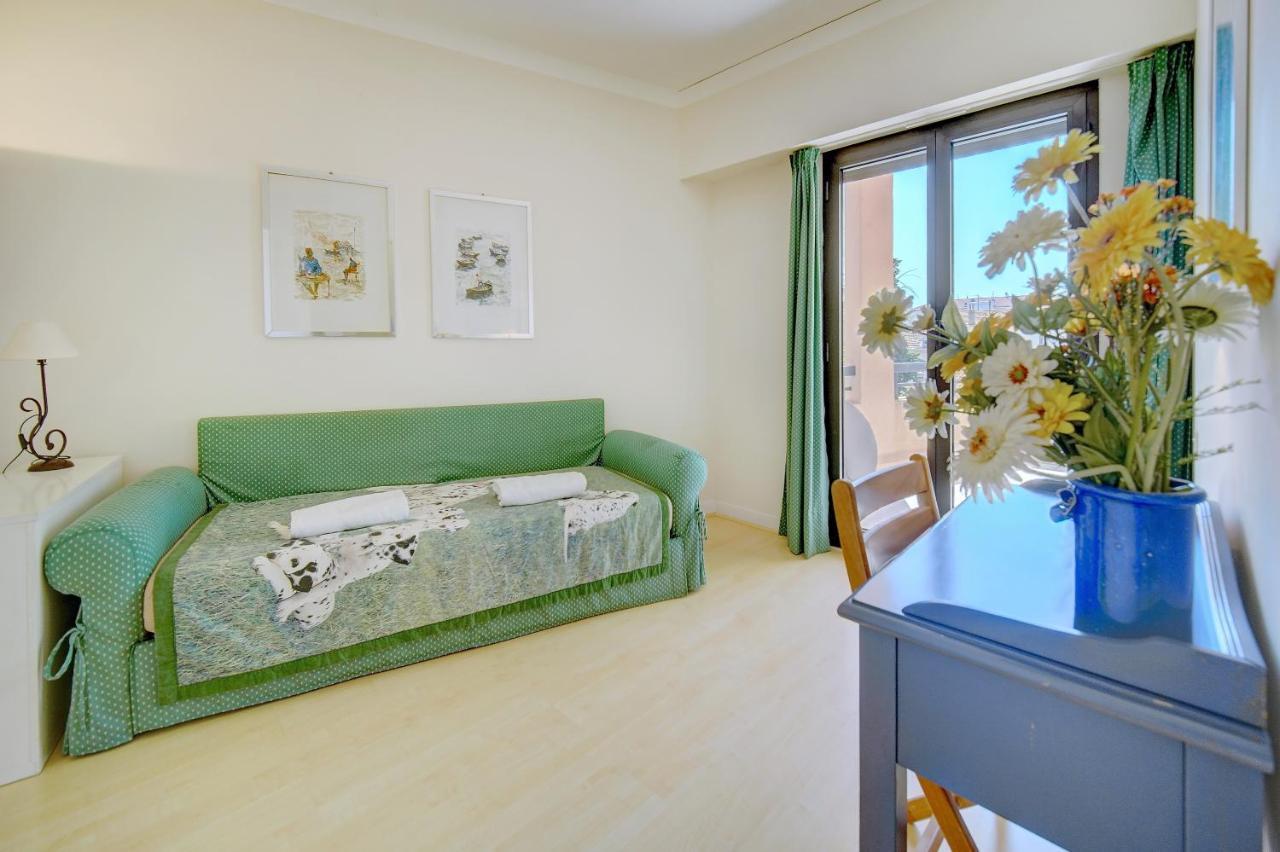 3 Bedrooms Center South Terrace * Cannes