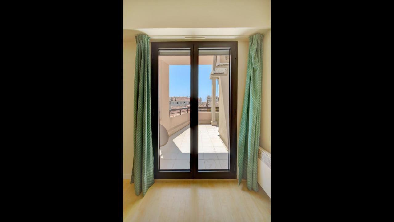 Appartement 3 Bedrooms Center South Terrace *